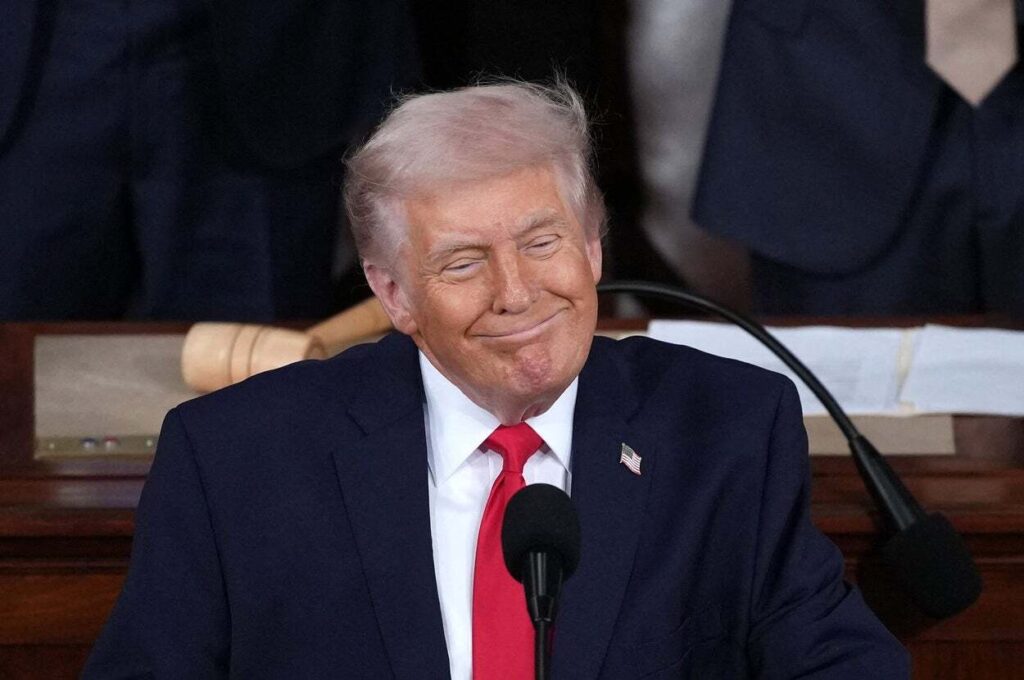 トランプ氏のホワイトハウスX登場　不気味さとネット反応は？